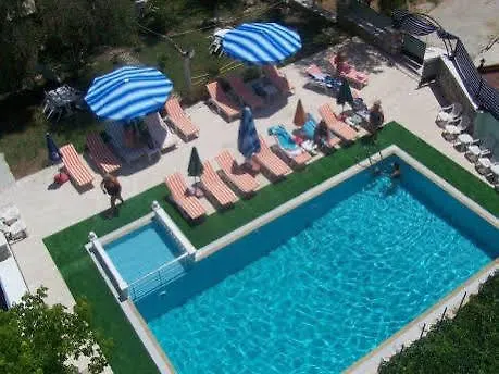 Golden Beach Residence Fregenae Apart Otel