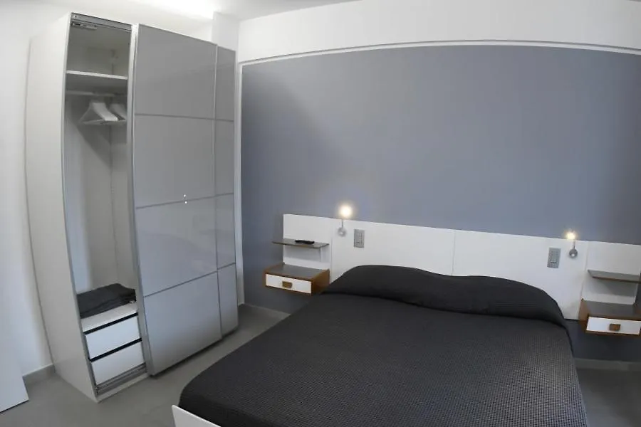Golden Beach Residence 弗雷杰内