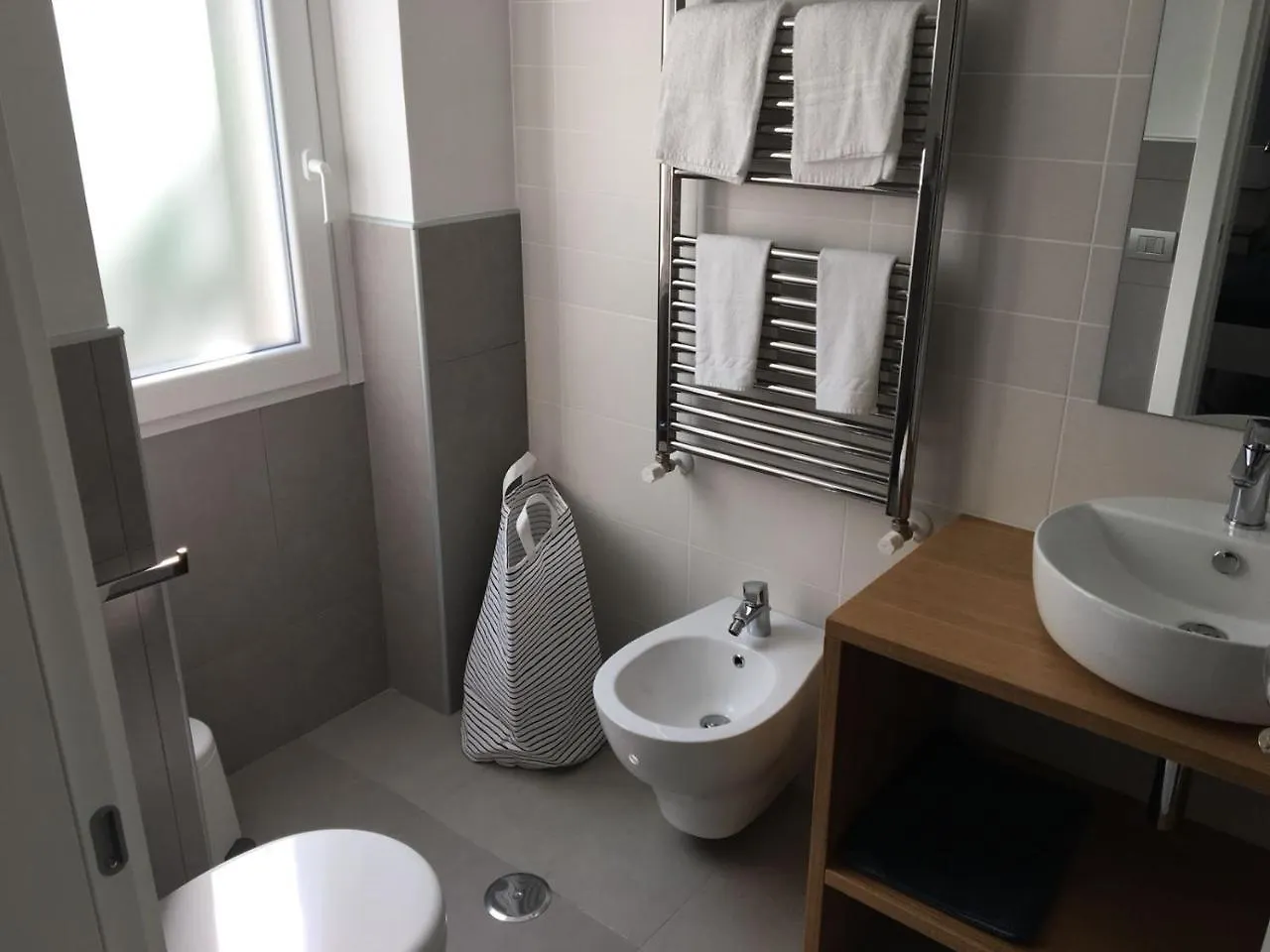 Golden Beach Residence 弗雷杰内 4*,